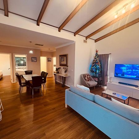 Cosy 4Br Home 15 Minutes Away From Melbourne Airport St Albans Exterior foto