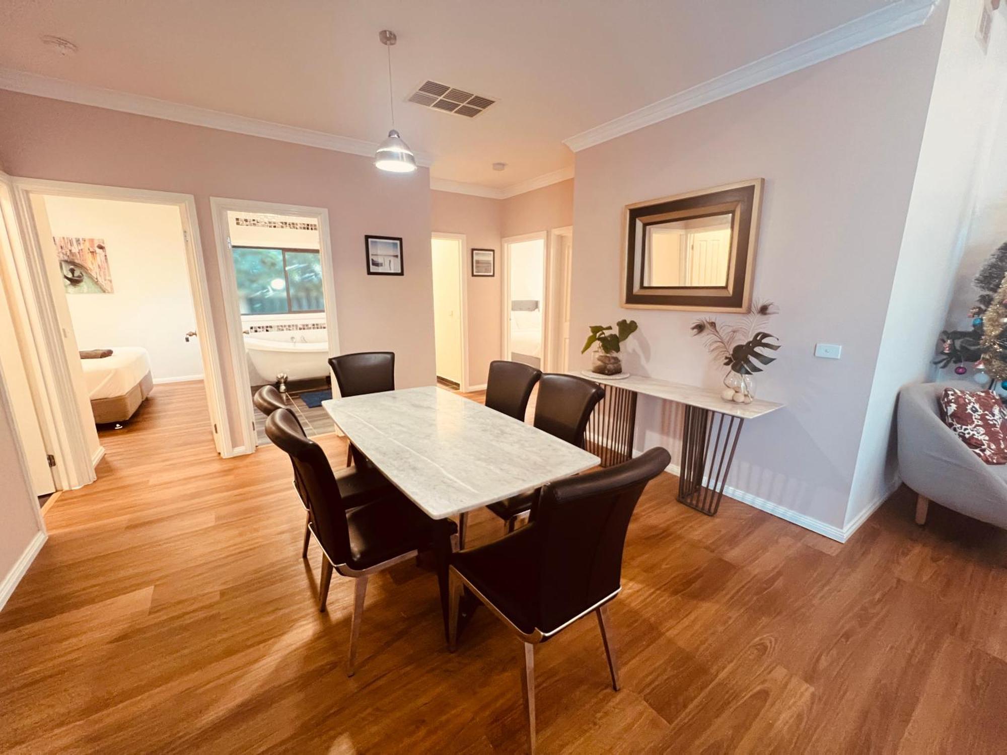 Cosy 4Br Home 15 Minutes Away From Melbourne Airport St Albans Exterior foto